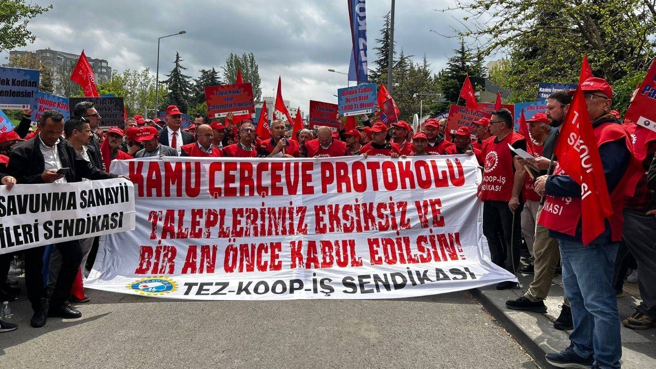 600 Bin Kamu İşçisinin Zam Bekleyişi Eyleme Döndü