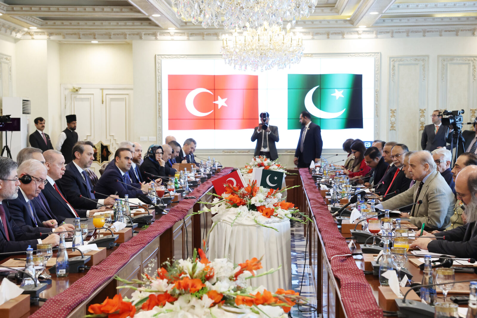 Türkiye’den Pakistan’a Stratejik Diplomatik Ziyaret
