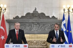 Yunanistan’dan Türkiye’ye şartlı SAFE engeli
