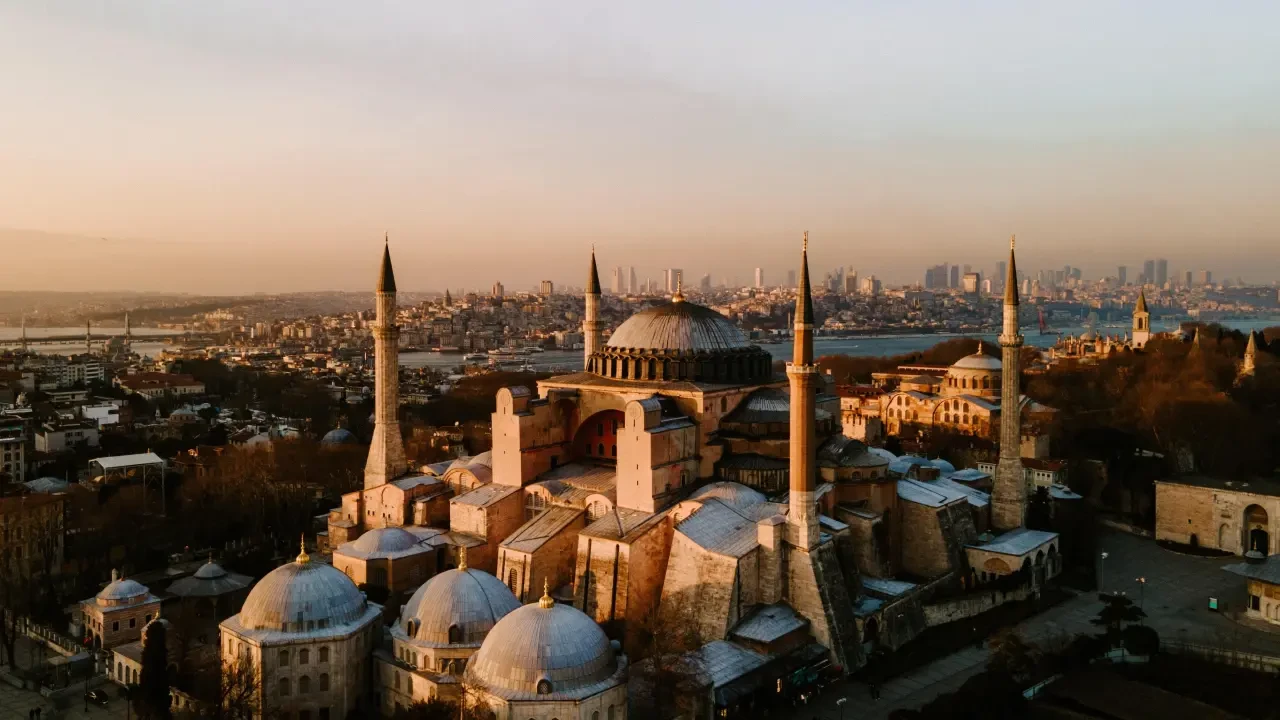 Ayasofya’da Kundaklama Girişimi: Şüpheli Tutuklandı