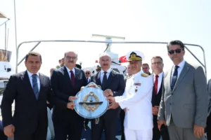 Çanakkale Boğazı’nda Dumlupınar Şehitlerine Saygı Dalışı