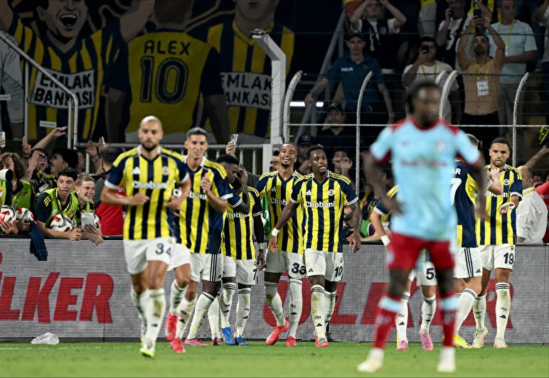 Fenerbahçe'den Feyenoord'a Gol Yağmuru: 5-2