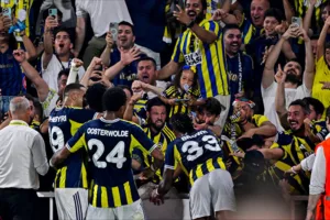 Fenerbahçe'den Feyenoord'a Gol Yağmuru: 5-2