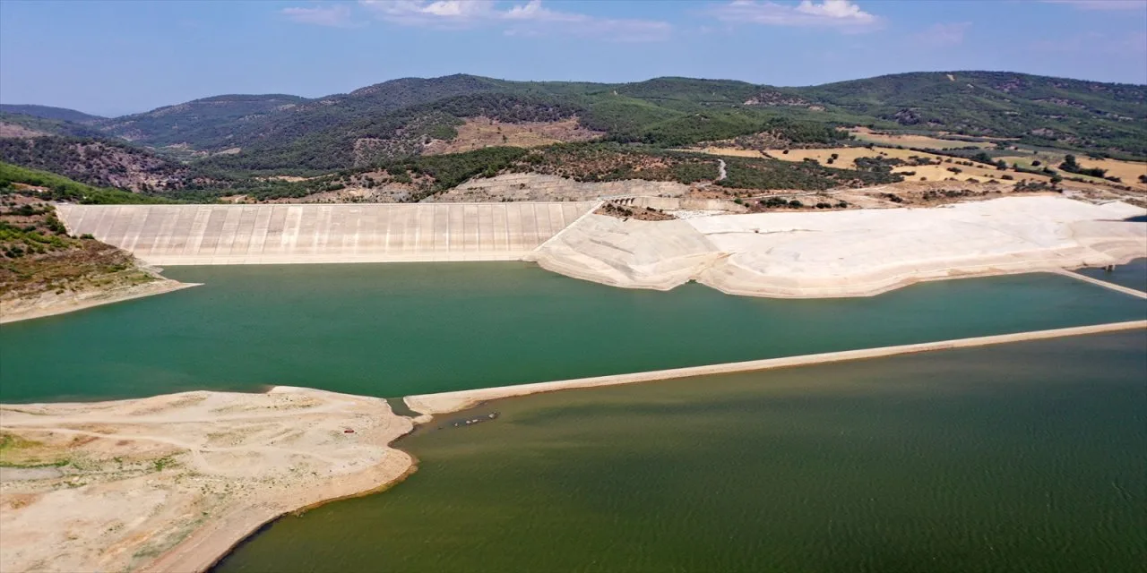 Gediz Nehri Kuruyor