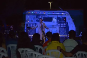 Karavan Tiyatro Bursa'da Sanatseverlerle Buluştu