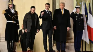 Macron: Barış için Türkiye'ye de ihtiyacımız var