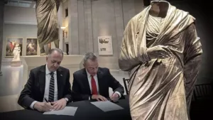 Marcus Aurelius Heykeli 65 Yıl Sonra Türkiye'ye Geri Döndü