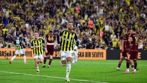 Fenerbahçe, 10 Kişilik Trabzonspor'u Tek Golle Yendi