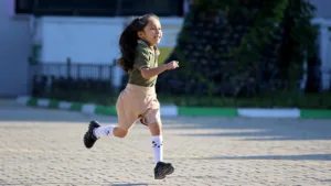 İstanbul’da İlk Gün Okullar 10.00-15.00 Arası Açılıyor