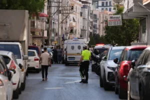 İzmir Balçova’da Polis Karakoluna Saldırı