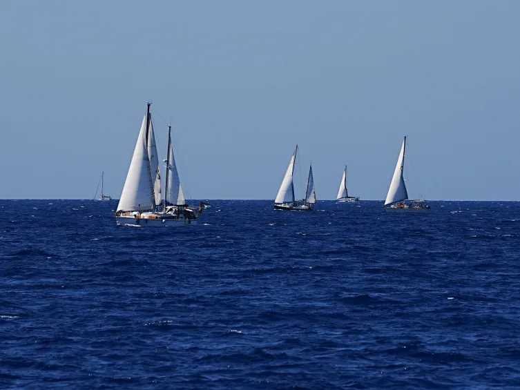 Kararlılık Filosuna Türk Kızılay’ından Gıda ve İlaç Desteği