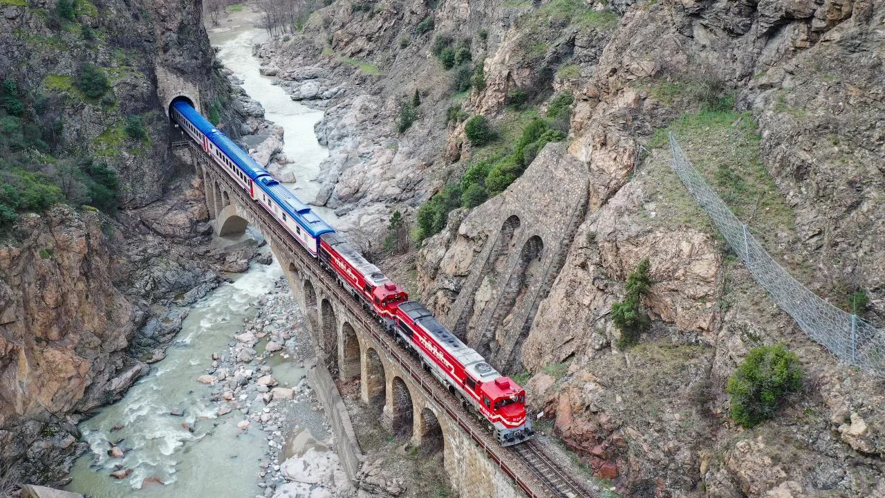 Sonbahar’da Turistik Karaelmas Treniyle Karadeniz’e Yolculuk