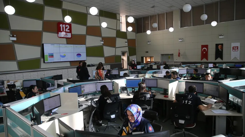 112 Merkezlerine Her Gün 260 Bin Çağrı Geliyor