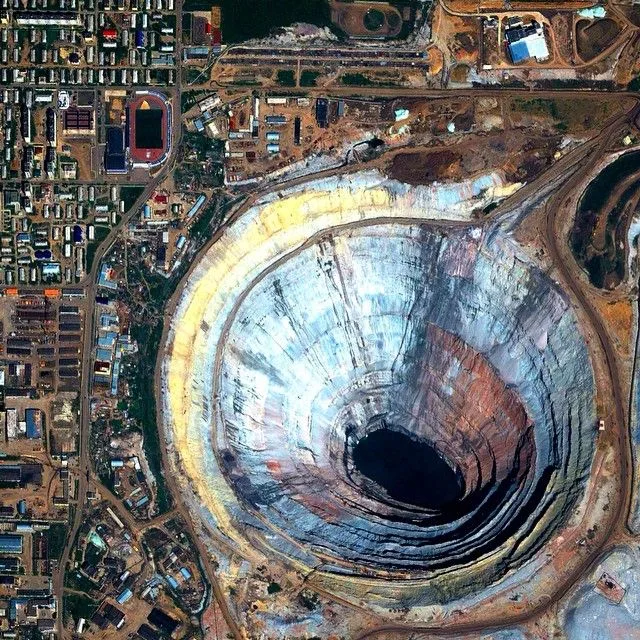 Maden Manzaralı Kasabası Mirny