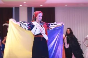 40 Yaşındaki Annenin İlham Veren Miss Freedom Zaferi