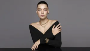 Lüks Markalar Ürün mü, Yaşam Tarzı mı Satar?