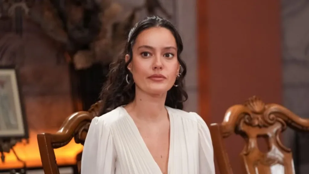 Pelin Akil'den Derbi Tepkisi