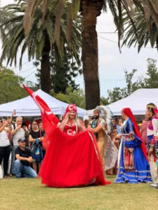 Tasarım:Sabiha Alakuş Sidney ,Alara Adams 