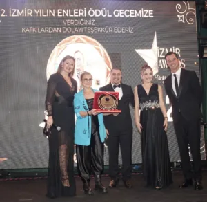 İzmir Yılın Enleri Ödülleri,Pınar Altuğ ve Alp Kırşan