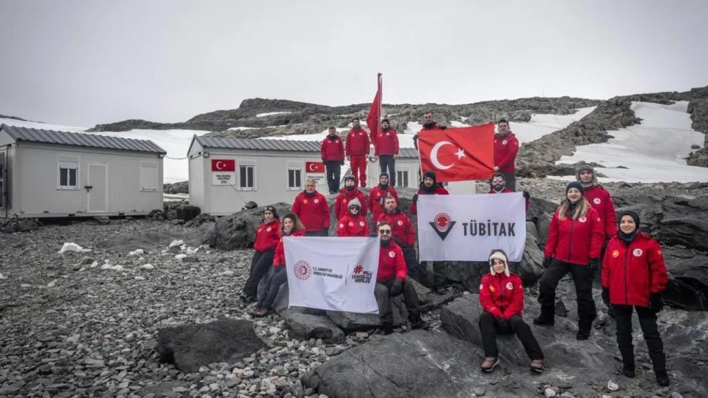Türkiye'nin Antarktika'daki 10 Yıllık Bilim Yolculuğu