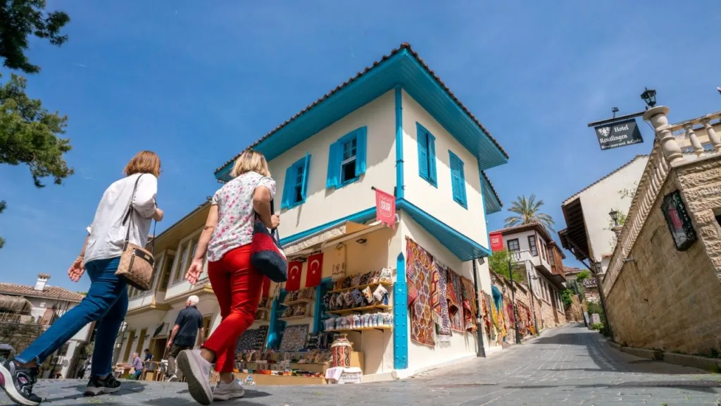 Yerli Turistten Ekonomiye Dev Katkı