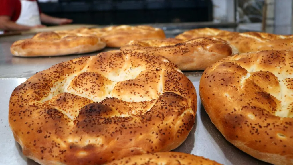 Ramazan Pidesi Kaç TL? İstanbul ve Ankara Pide Fiyatları
