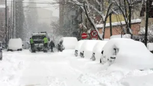 Mart Kapıdan Baktırdı: 5 Kentte Kar Yağışı Alarmı Verildi