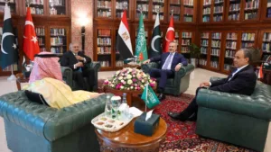 Fidan’dan Kritik Diplomasi: Türkiye-Mısır-Pakistan Zirvesi