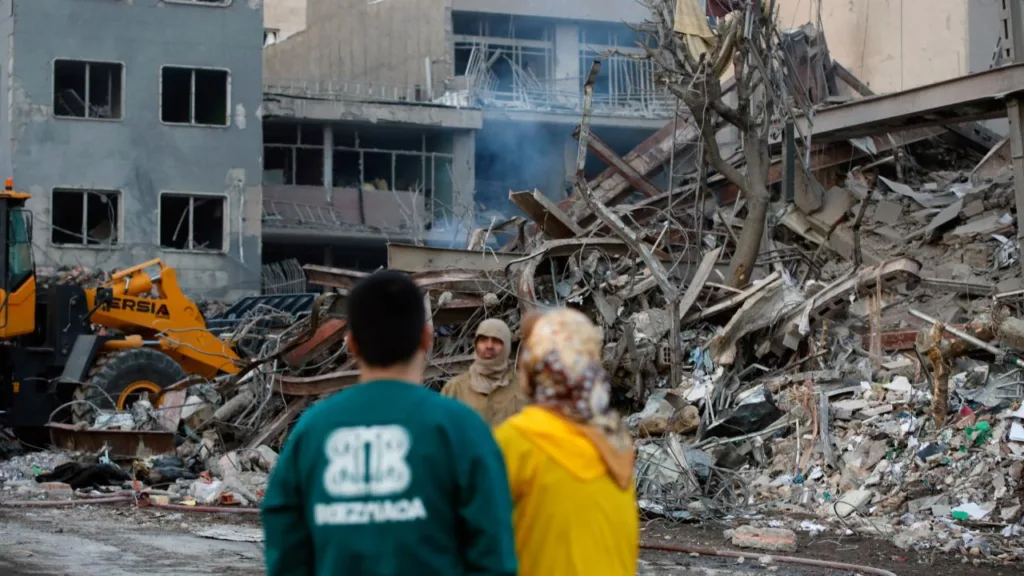 İran’daki Saldırılarda Bilanço Ağırlaşıyor