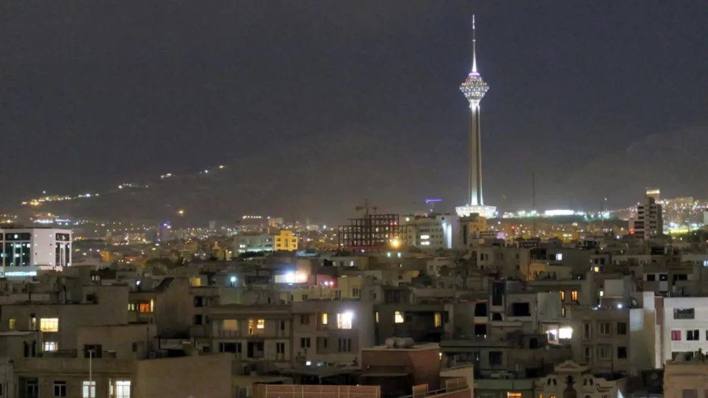 Tahran’da Zehirli Yağmur Kabusu