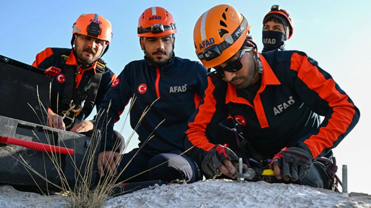 Türkiye’nin İlk Arama Kurtarma Üssü Kayseri’de Kuruluyor