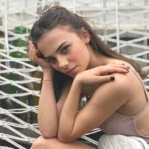 Bahar Şahin’den Olay İtiraf: “Zekam Ehliyete Yetmiyor!