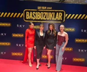 Başıbozuklar ,Mine Koşan