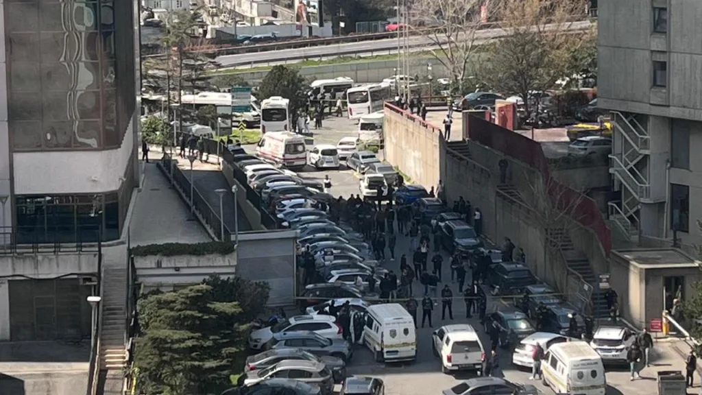İstanbul'da Polise Saldırı