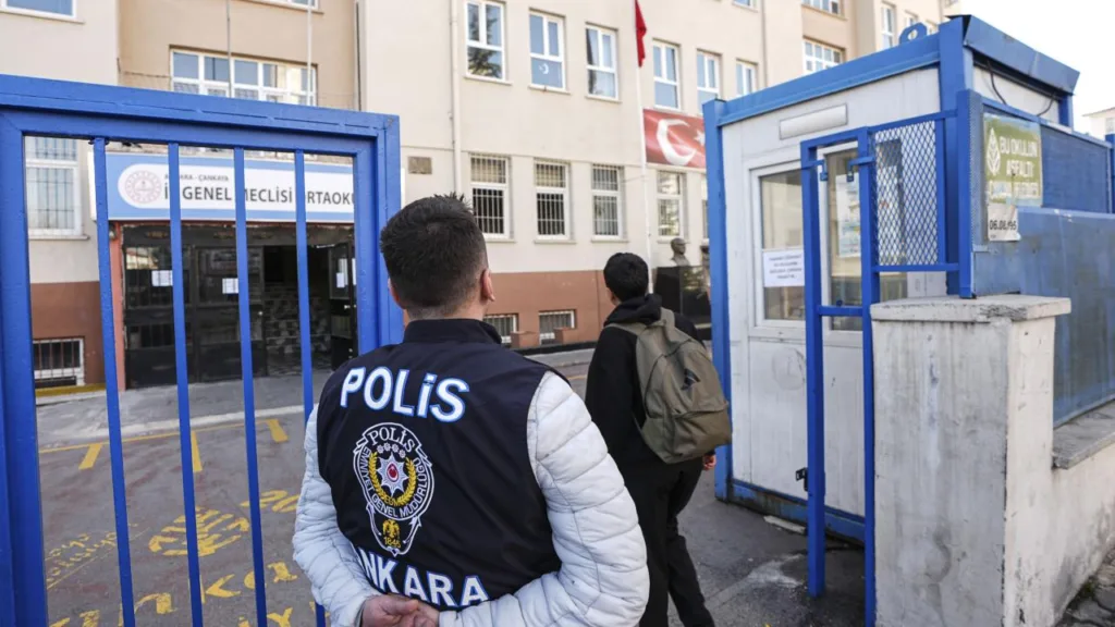 Okullarda Güvenlik Artıyor