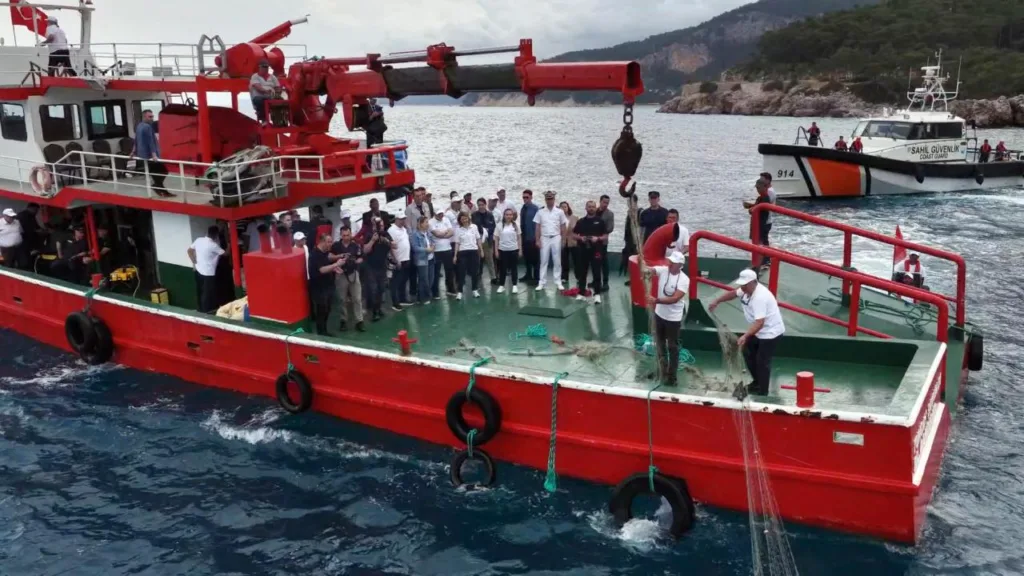 500 Metrelik Hayalet Ağ Çıkarıldı
