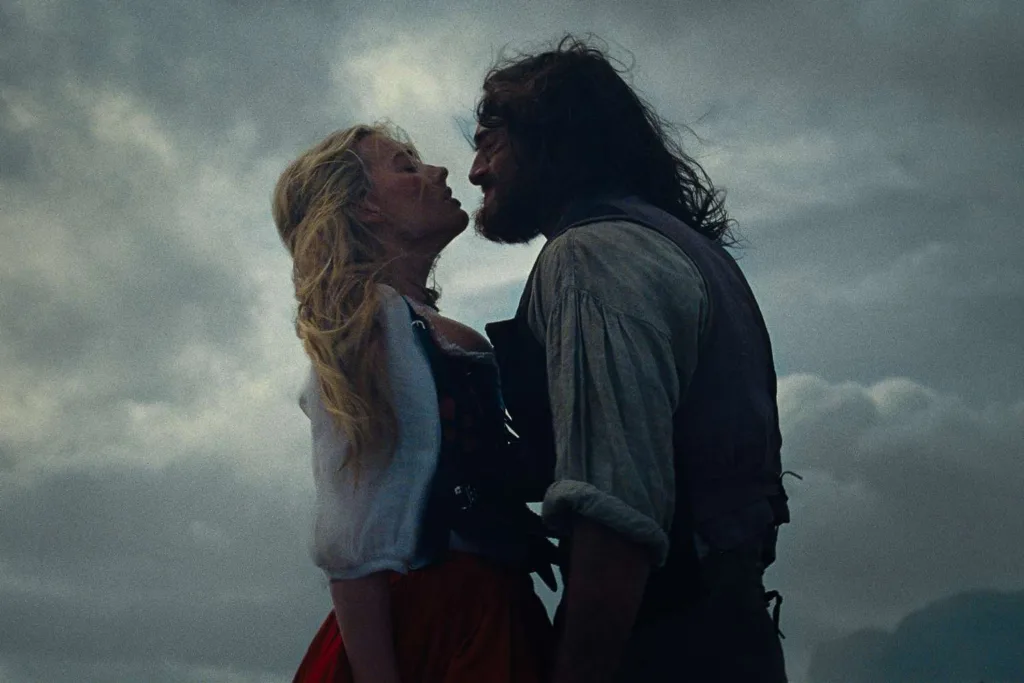 Margot Robbie’nin Koltuk Altı Tüyleri Olay Oldu
