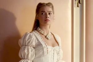 Margot Robbie’nin Koltuk Altı Tüyleri Olay Oldu