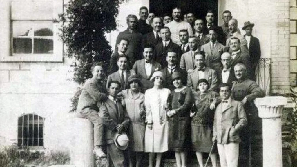 Pençe ve Casus (1917)