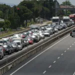 Yollarda Bayram Tatili Dönüşü Trafik Yoğunluğu Başladı
