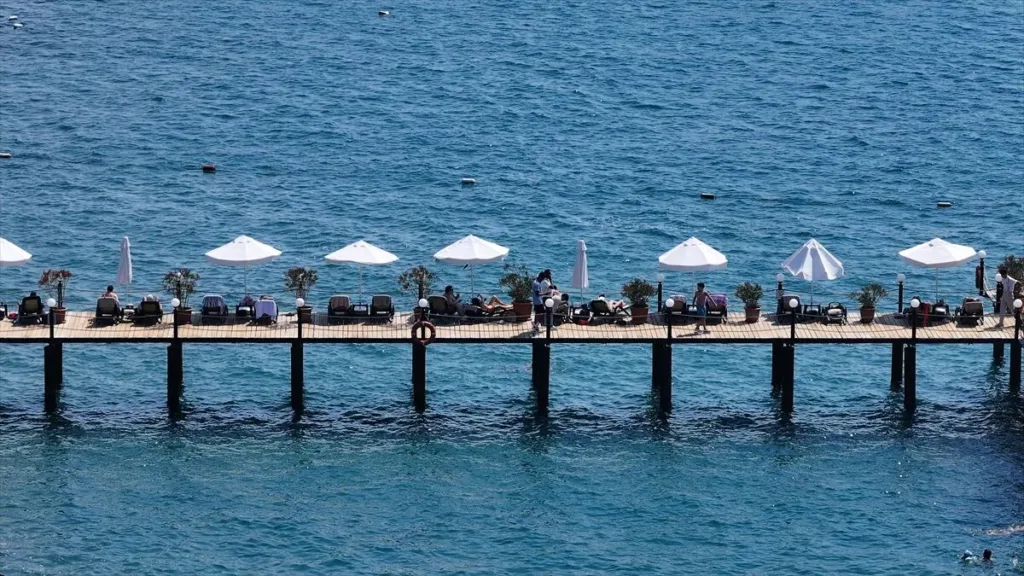 Antalya'da Turist Sayısı Düşerken Dev Kongre Dopingi