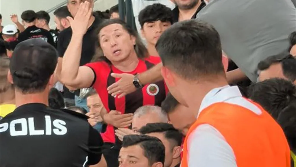 Çoçuğa Forma Çıkarttıran Şüpheli Yakalandı