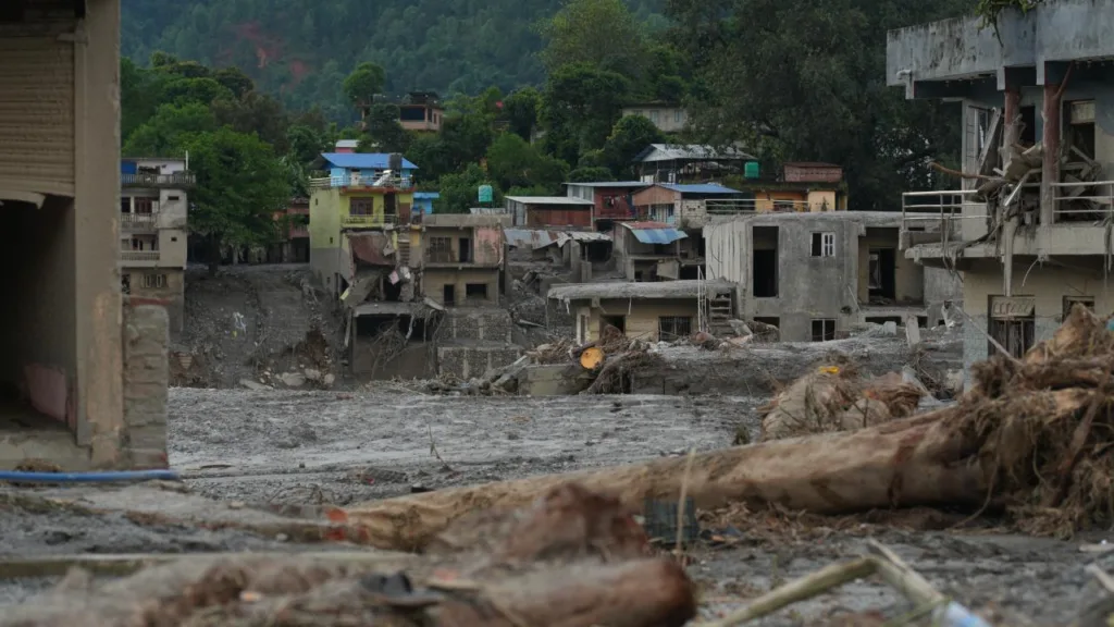 Nepal’de Sel Felaketi Büyüyor
