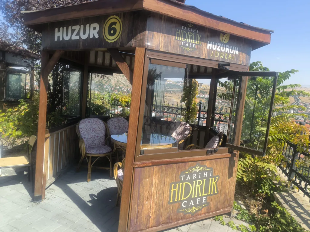 Tarihi Hıdırlık Kafe