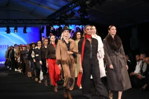 Taçlı Güzeller Merter Moda Haftası’nda Podyumu Salladı