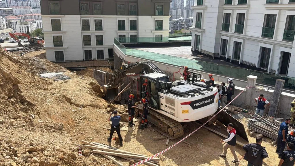 Başakşehir'de İnşaat Alanında Toprak Kayması