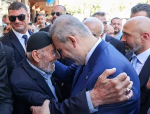 Hakan Fidan Diyarbakır’da Vatandaşlarla Bir Araya Geldi