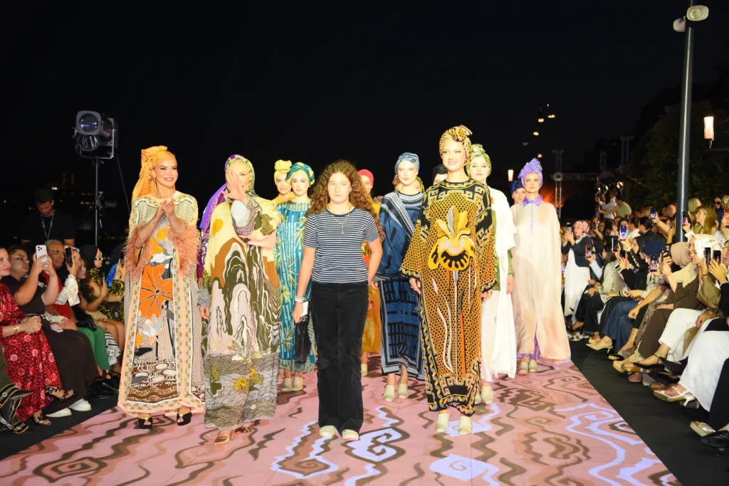 İmannoor Moda Resitali İstanbul’u adeta salladı