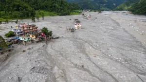 Nepal'de Sel Felaketi: Can Kaybı 1367'ye Yükseldi
