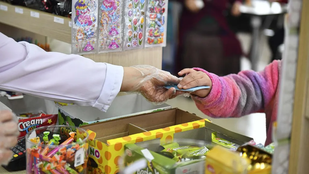 Okul Kantinlerinde Yeni Dönem Fiyatları ve Zam Oranı Belli Oldu